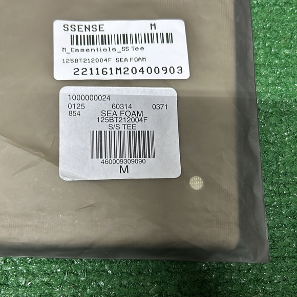 Fear of god essentials Seafoam tee size M - Picture 5 of 5